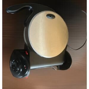 Presto FlipSide Belgian Waffle Maker Electric Ceramic Nonstick Surface works!